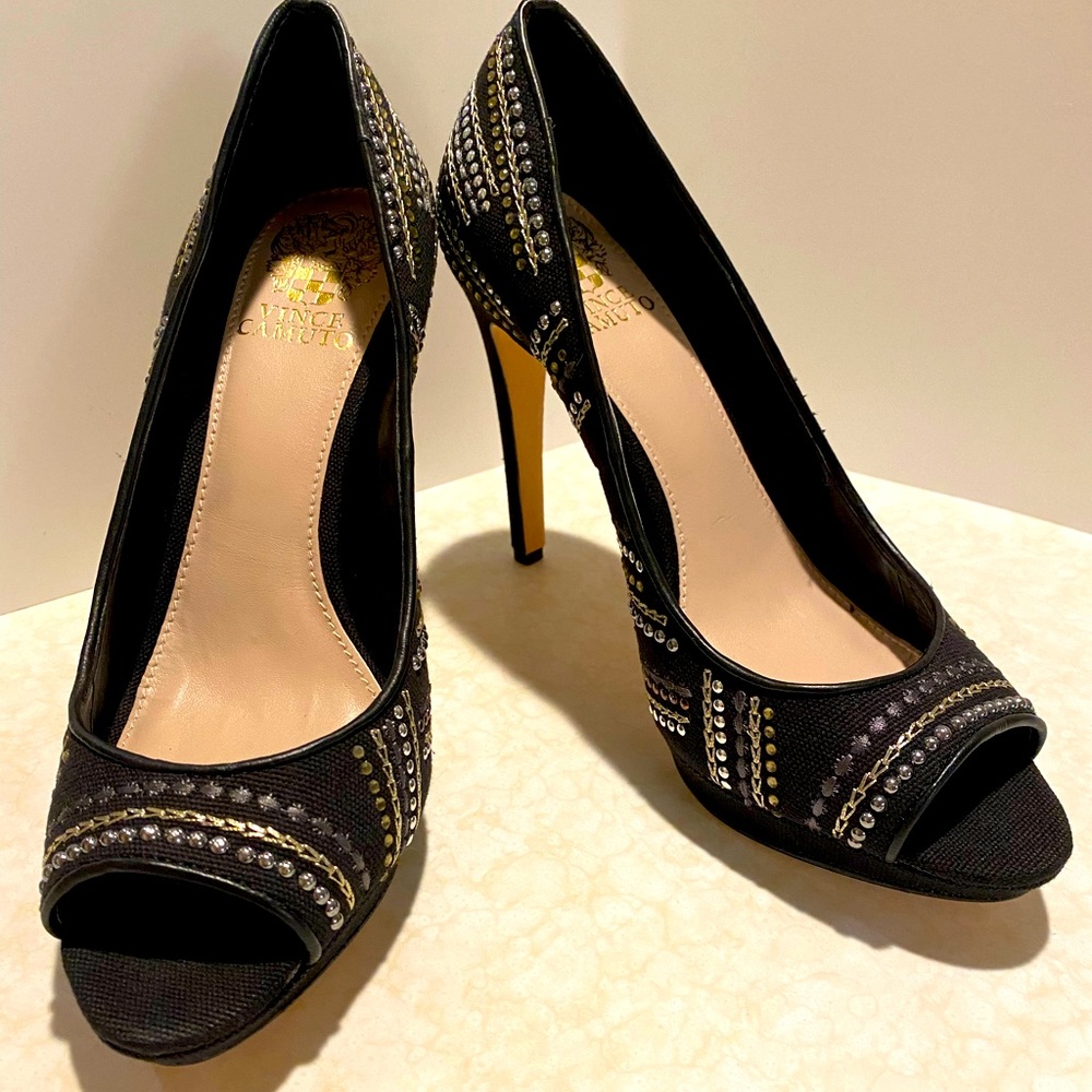 Vince Camuto - Studded Shoes, Size 8.5, Never been used